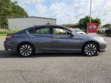 Used 2017 Honda Accord Touring image 2