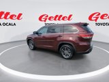 Used 2018 Toyota Highlander XLE image 6