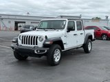 Used 2023 Jeep Gladiator Sport image 2
