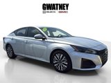 Used 2023 Nissan Altima 2.5 SV image 2