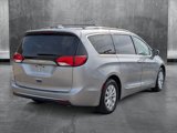 Used 2018 Chrysler Pacifica Touring-L w/ Advanced Safetytec Group image 5