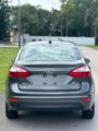 Used 2015 Ford Fiesta SE image 5