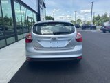 Used 2013 Ford Focus SE w/ SE Winter Pkg image 4