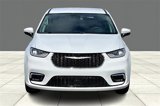 Used 2023 Chrysler Pacifica Touring-L image 3