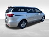 Used 2016 Kia Sedona L image 5