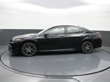 Used 2023 Toyota Camry SE image 4