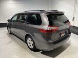 Used 2015 Toyota Sienna LE image 4