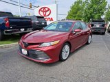 Used 2018 Toyota Camry XLE image 2