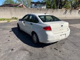 Used 2010 Ford Focus SE image 3