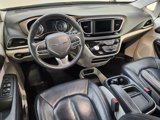 Used 2018 Chrysler Pacifica Touring-L image 3