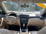 Used 2015 Nissan Rogue SL w/ SL Premium Package image 4