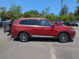 Used 2018 Mitsubishi Outlander SEL image 3
