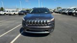 Used 2017 Jeep Cherokee Limited image 3