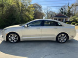 Used 2014 Lincoln MKZ image 4