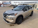 Used 2021 Nissan Rogue Platinum image 3