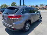 Used 2019 Toyota Highlander XLE image 5