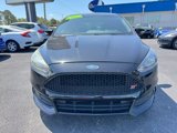 Used 2017 Ford Focus ST image 3