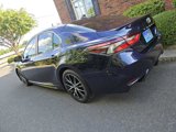 Used 2022 Toyota Camry SE image 3