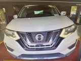 Used 2018 Nissan Rogue SV image 2
