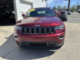 Used 2020 Jeep Grand Cherokee Laredo image 2