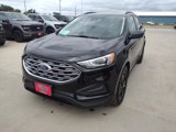 Used 2020 Ford Edge SE image 2