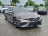 Used 2021 Toyota Camry SE image 3