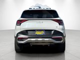 Used 2023 Kia Sportage LX image 4