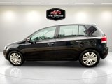 Used 2010 Volkswagen Golf 4-Door image 2
