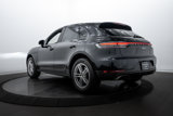 Certified 2021 Porsche Macan image 3
