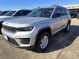 New 2023 Jeep Grand Cherokee Laredo image 2