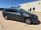 Used 2017 Chrysler Pacifica Touring w/ Tire & Wheel Group image 3