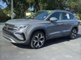 Used 2022 Volkswagen Taos SEL w/ Panoramic Sunroof Package image 3