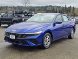 New 2025 Hyundai Elantra SE image 3