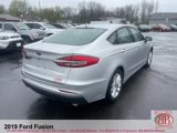 Used 2019 Ford Fusion SE image 3