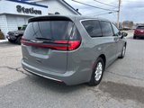 Certified 2023 Chrysler Pacifica Touring-L image 3