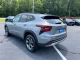 Used 2024 Chevrolet Trax LT image 2
