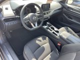 Used 2023 Nissan Altima 2.5 SV image 3