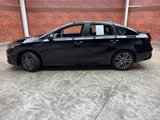 Used 2024 Kia Forte GT-Line w/ GT-Line Premium Package image 2