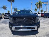 Used 2021 Nissan Titan SV w/ SV Convenience Package image 3