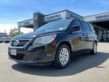 Used 2012 Volkswagen Routan SE image 4