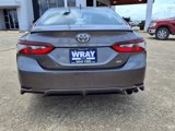 Used 2023 Toyota Camry SE image 3