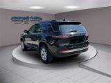 Used 2022 Jeep Grand Cherokee Limited image 5