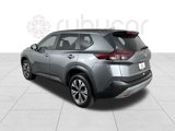 Used 2023 Nissan Rogue SV image 3