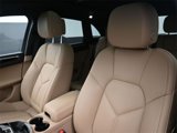 Used 2024 Porsche Macan image 5