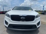 Used 2017 Kia Sorento LX w/ LX Convenience Package image 6