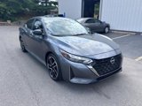 Used 2025 Nissan Sentra SR w/ SR Premium Package image 3