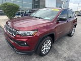 Used 2022 Jeep Compass Latitude image 2