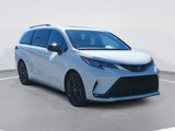 Used 2023 Toyota Sienna XSE image 3