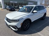 Certified 2022 Volkswagen Tiguan SE w/ Panoramic Sunroof Package image 4