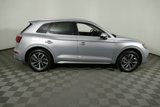 Used 2022 Audi Q5 2.0T Premium w/ Convenience Package image 2